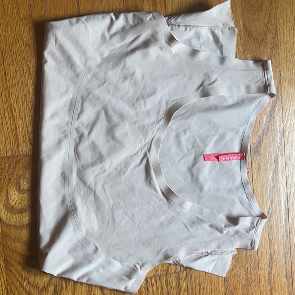 Spanx, nude size medium - Picture 3 of 3